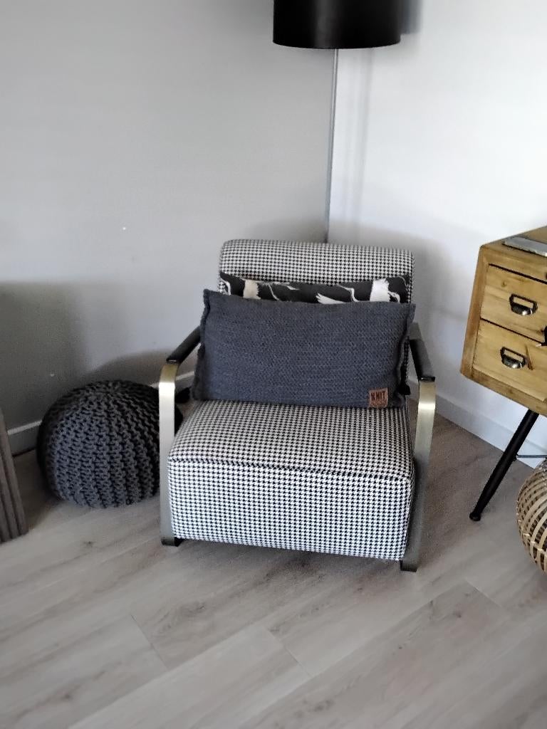 Design stoel van Zuiver type Adwin, Ophalen, Minder dan 75 cm, Zo goed als nieuw, Stof
