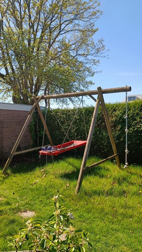Grote houten schommel, Ophalen, Zo goed als nieuw, Schommel