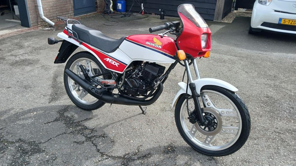 Honda MBX50 met Duitse papieren - Loopt goed!, Fietsen en Brommers, Brommers | Honda, Ophalen, Maximaal 45 km/u, Nieuw, MBX