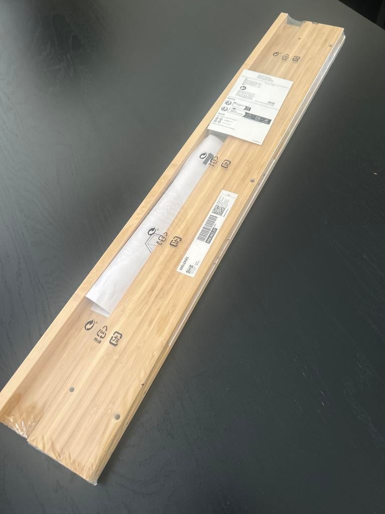 IKEA MÅLERÅS Schilderijenplank bamboe - Nieuw in verpakking, Huis en Inrichting, Woonaccessoires | Wandplanken en Boekenplanken