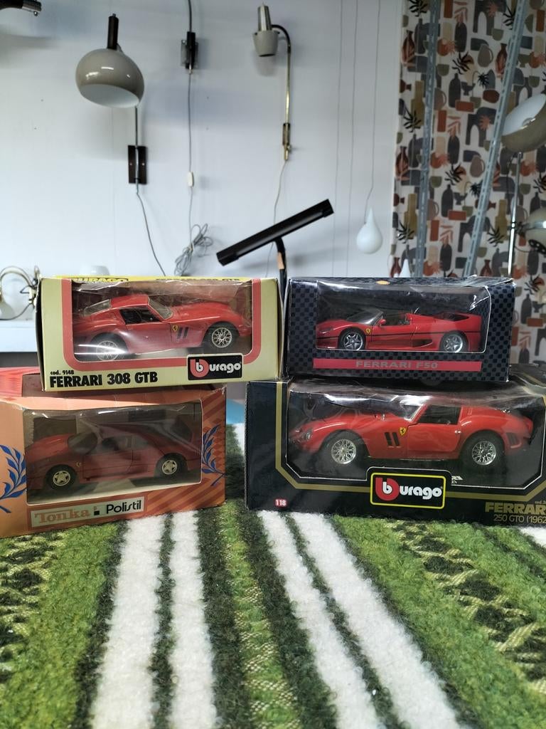 Partij van 4 Ferrari modelauto's - Burago, Tonka Polistil, Gebruikt, Auto, Onbekend, Ophalen of Verzenden