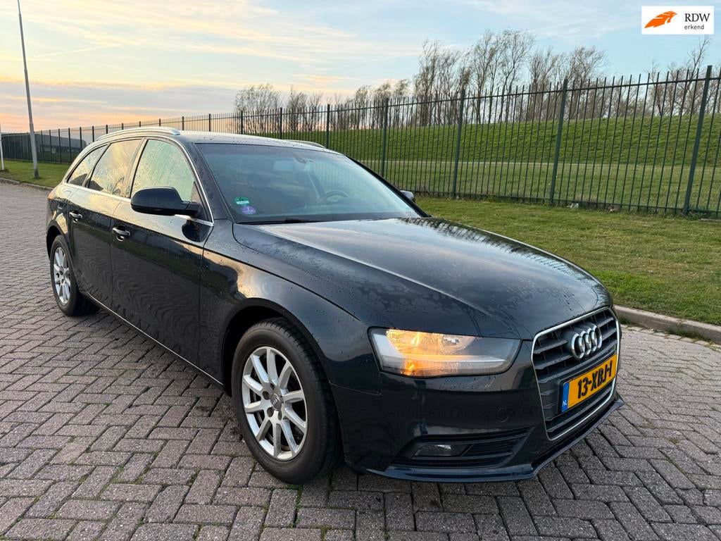 Audi A4 Avant 1.8 TFSI Pro Line Business, Auto's, Euro 5, Gebruikt, 4 cilinders, A4