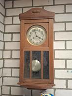 Werkende ongerestaureerde klok ,, Antiek en Kunst, Antiek | Klokken, Ophalen of Verzenden