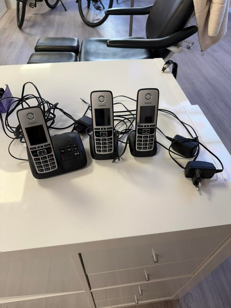 Gigaset A670a telefoonset, Ophalen, Zo goed als nieuw, 2 handsets