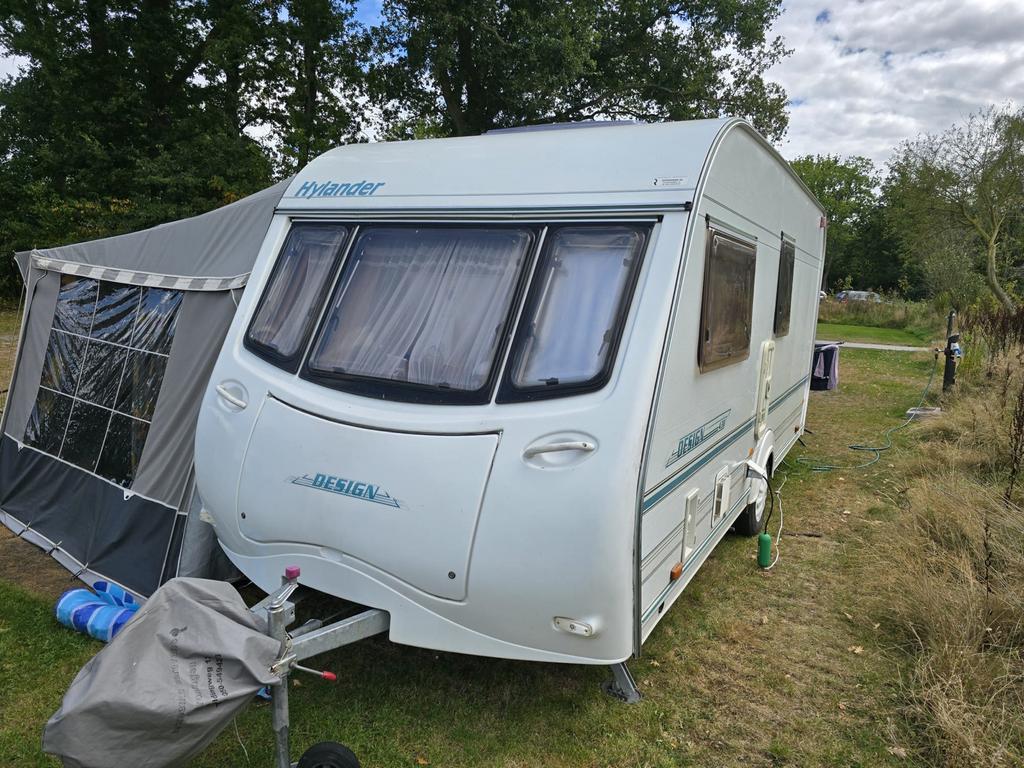 Hymer Eriba HyLander Design 430 - Compacte en complete carav, Caravans en Kamperen, Caravans, Rondzit, Omvormbare zithoek, Tot en met 3