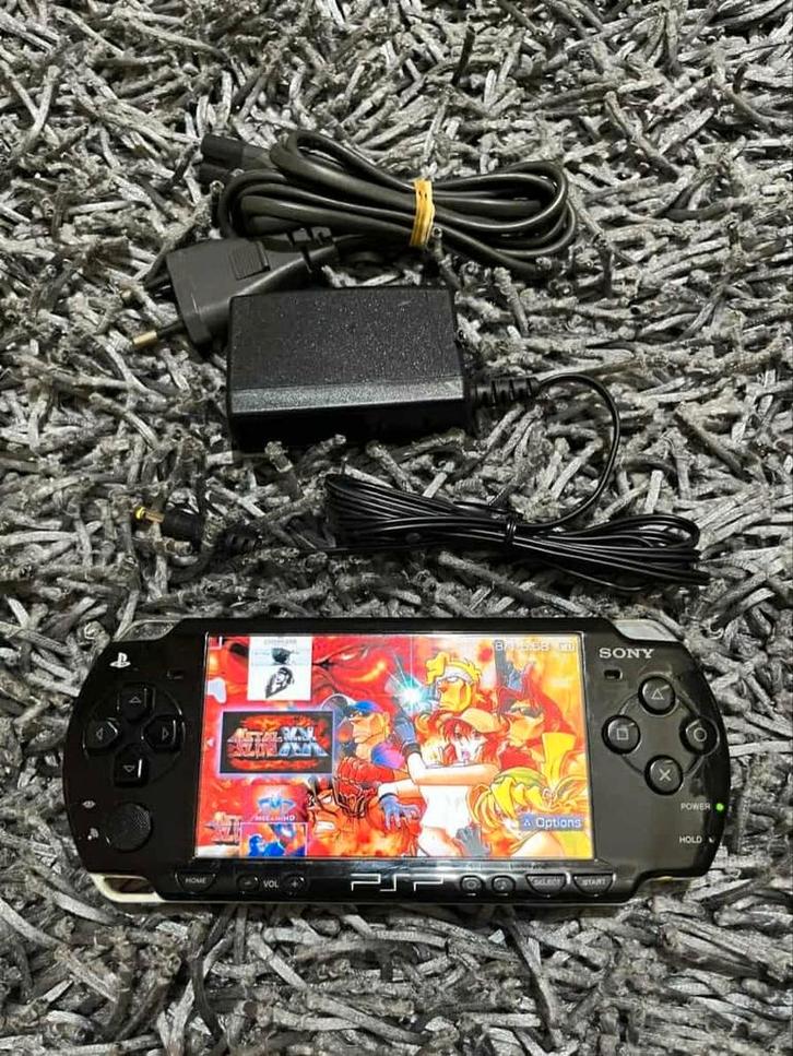 PSP Slim 2000 modded met 80 games, Spelcomputers en Games, Spelcomputers | Sony PSP, Gebruikt, PSP Slim, Zwart, Met games, Ophalen of Verzenden