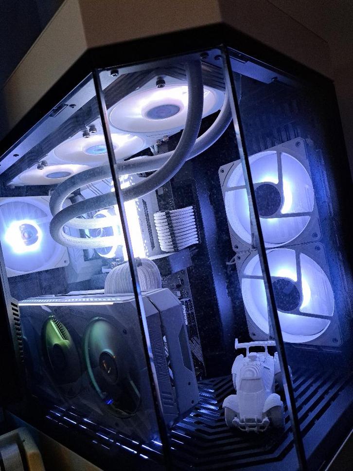 PC bouwen / repareren / upgraden / installeren, Computers en Software, Overige Computers en Software, Zo goed als nieuw, Ophalen