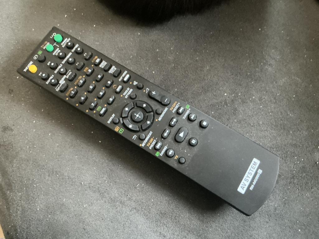 RM aau060 afstandbediening. Ongebruikt, Audio, Tv en Foto, Afstandsbedieningen, Ophalen of Verzenden, Nieuw, Origineel, Receiver of Versterker