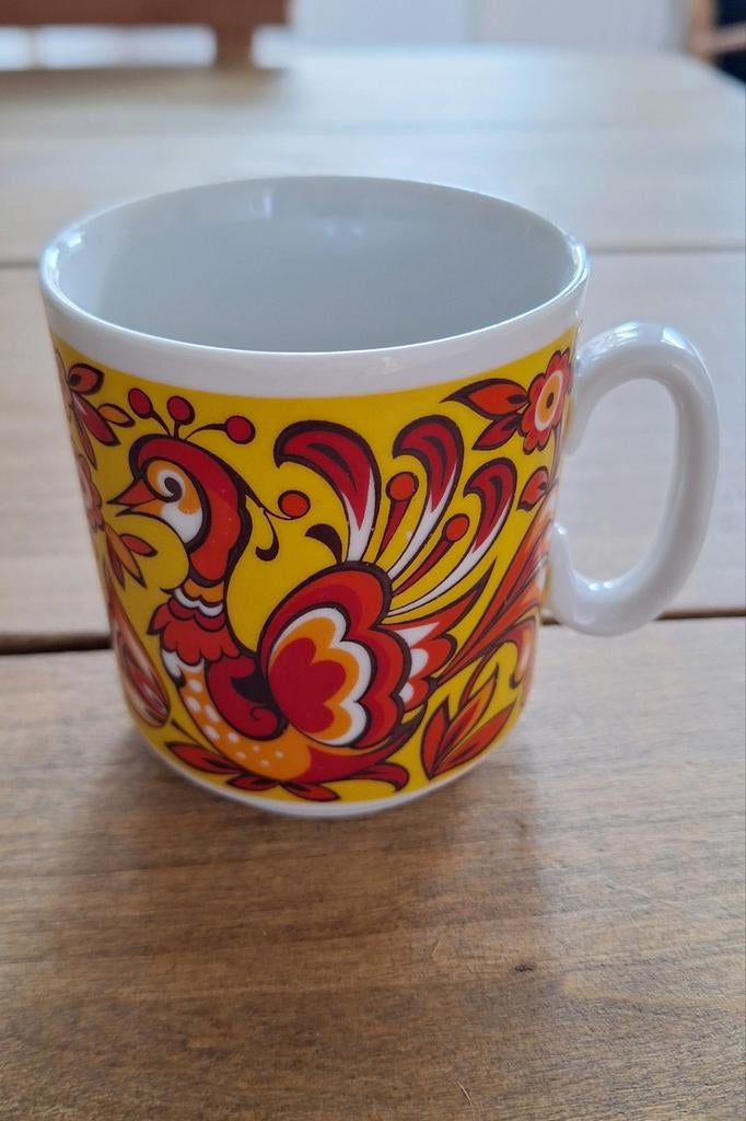 Retro Villeroy & Boch mok met vogelprint, Keramiek, Ophalen of Verzenden, Zo goed als nieuw, Overige stijlen