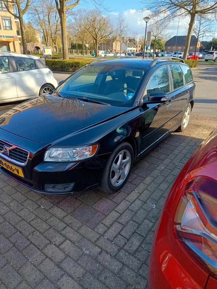 Volvo V50 1.8 2008 Zwart edition II trekhaak xenon halfleder, Auto's, Volvo, Particulier, V50, ABS, Airbags, Airconditioning, Alarm