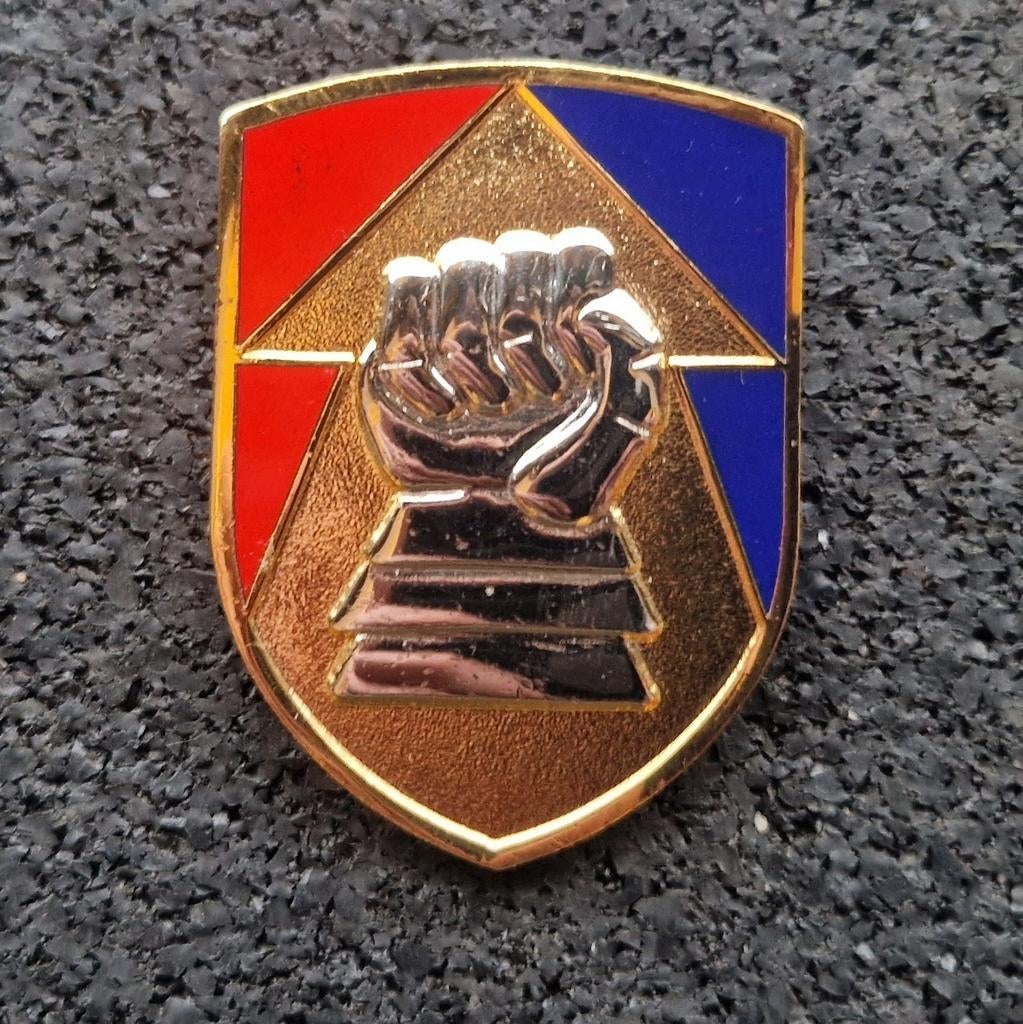 Borst embleem leger, Verzamelen, Ophalen of Verzenden, Landmacht, Nederland, Embleem of Badge