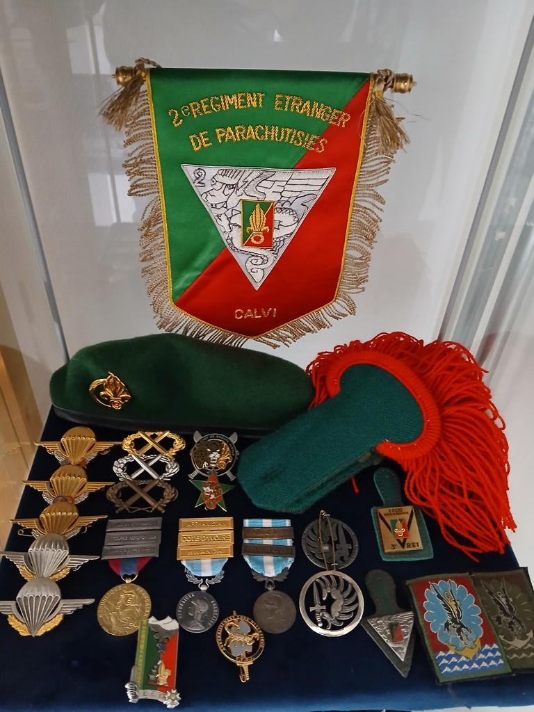 Partij Vreemdelingenlegioen items:, Ophalen of Verzenden