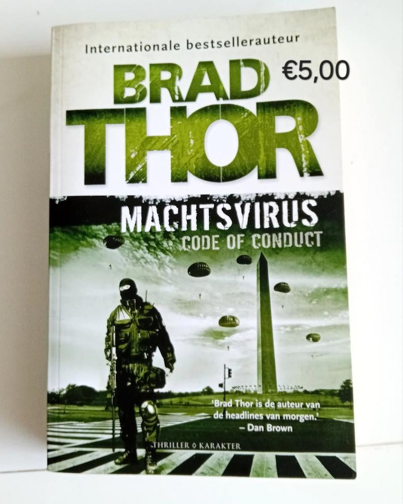 Brad Thor. Machtsvirus, Boeken, Ophalen of Verzenden, Zo goed als nieuw