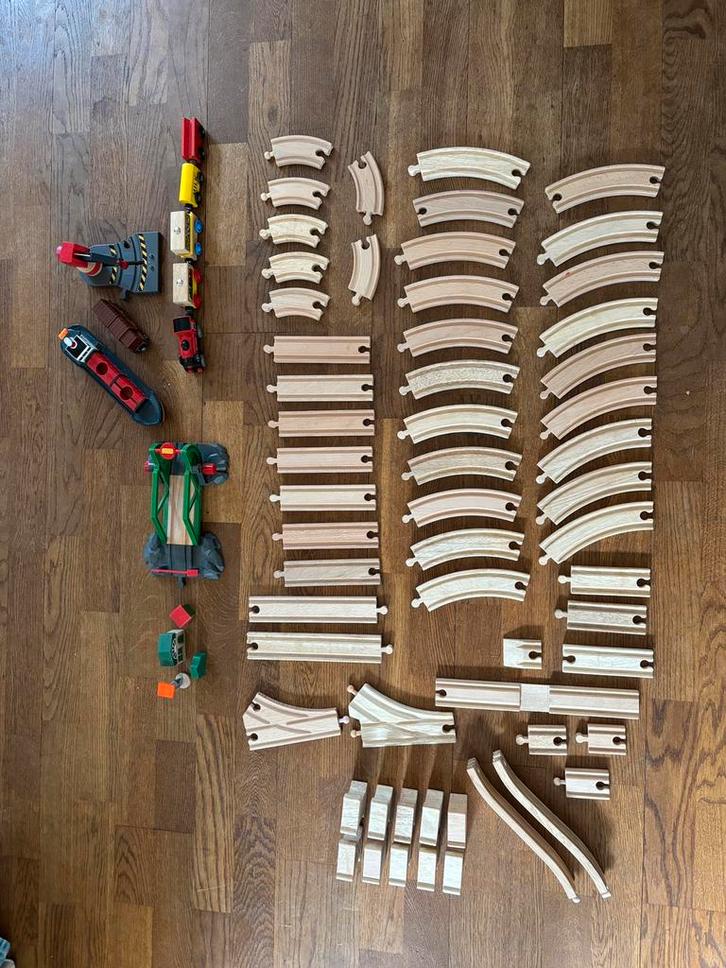Houten treinbaan, Kinderen en Baby's, Speelgoed | Houten speelgoed, Gebruikt, Ophalen