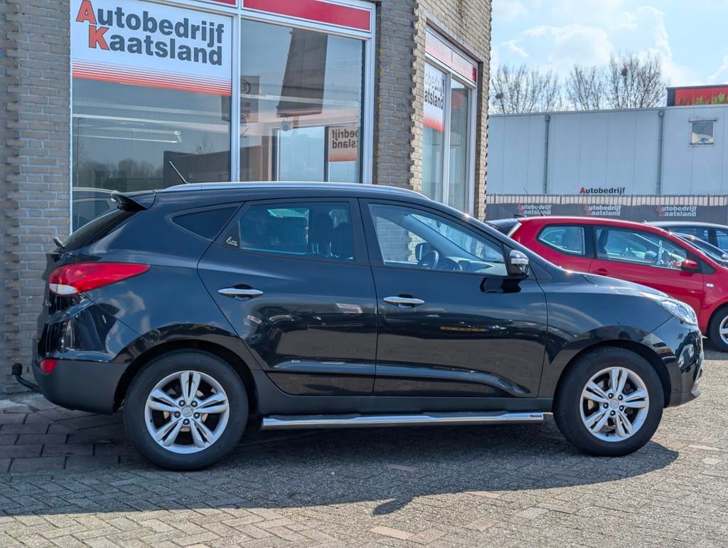 Hyundai Ix35 2.0i Style - Leer - Clima - Trekhaak -, Gebruikt, 4 cilinders, Leder en Stof, Origineel Nederlands