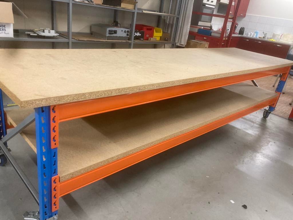 Zeer zware werkbank met twee niveaus, op wielen, 360cm lang, Doe-het-zelf en Verbouw, Werkbanken, Ophalen, Zo goed als nieuw, 170 cm of meer