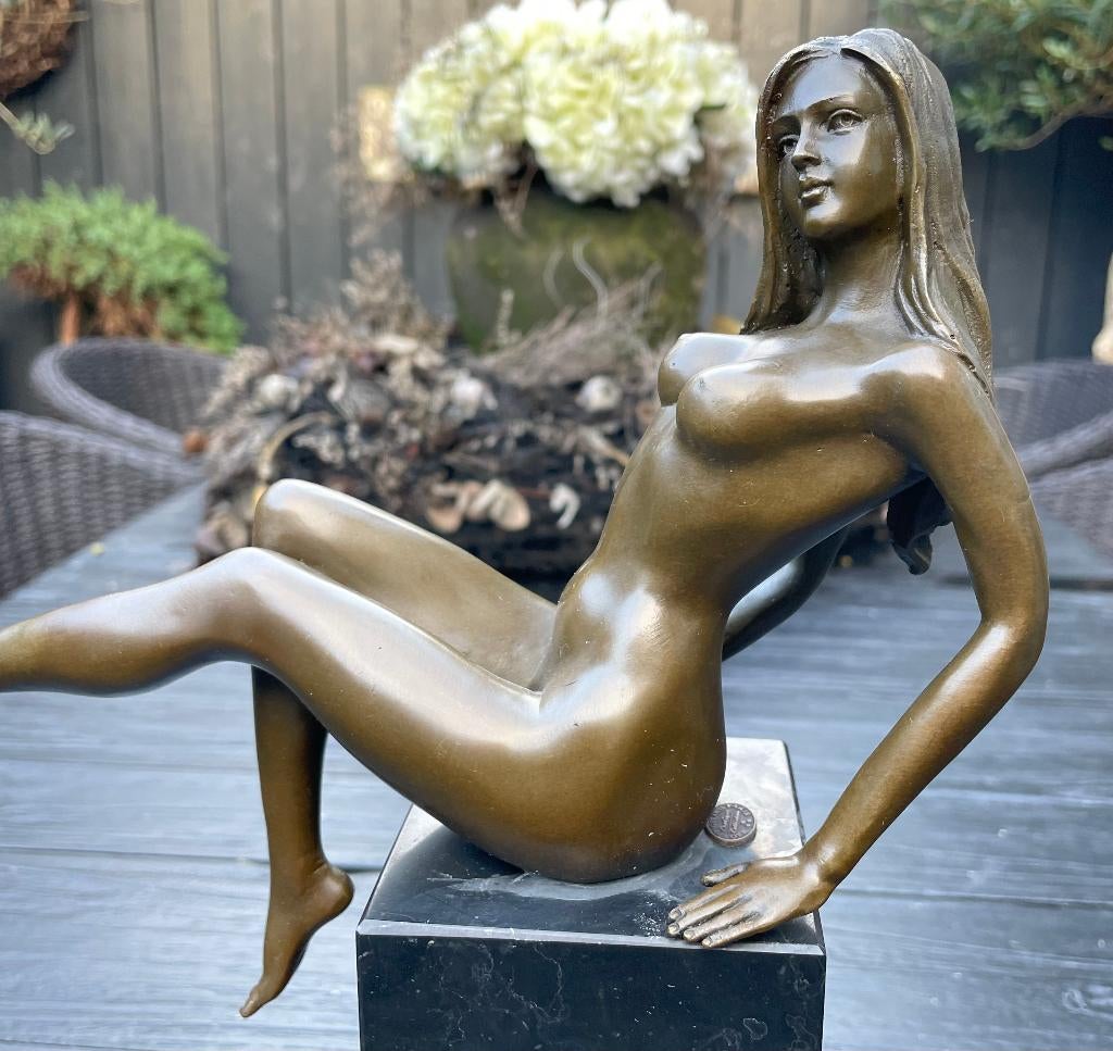 Bronzen zittend naakt, Patoue/stempel 33cm hoog zuiver brons, Ophalen of Verzenden
