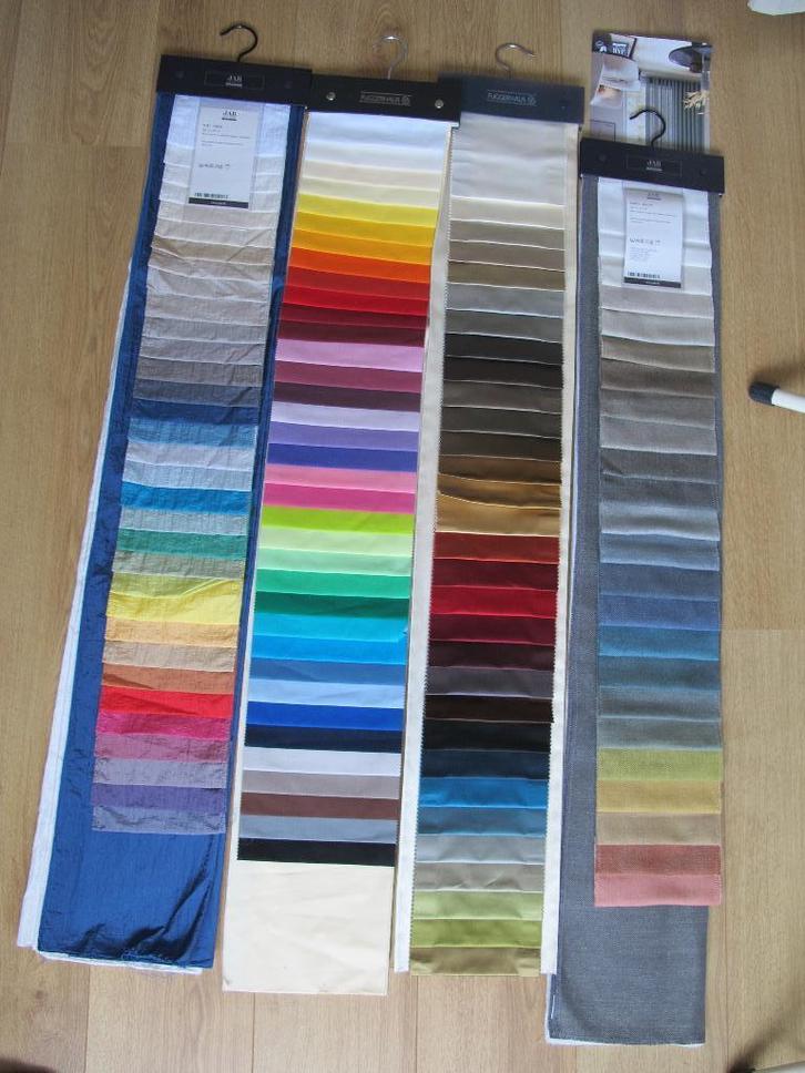 Acht mappen met stofstalen, Hobby en Vrije tijd, Stoffen en Lappen, Zo goed als nieuw, Overige materialen, Minder dan 30 cm, Minder dan 30 cm