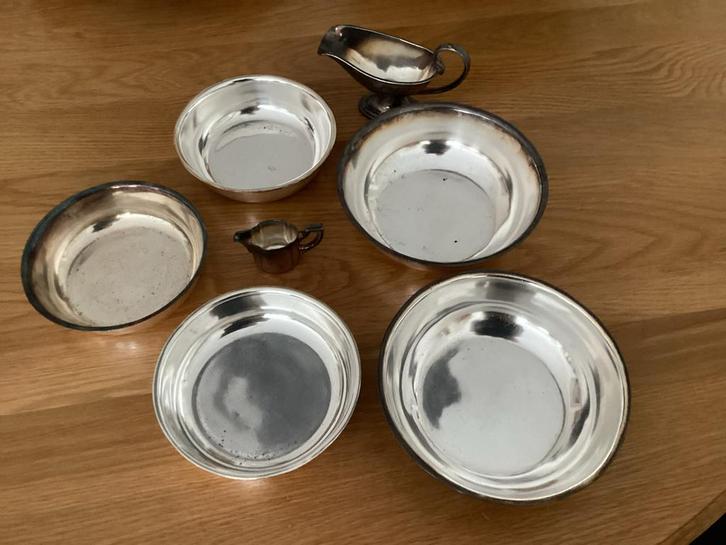 5 verzilverde Dekschalen en Sauskommen, Antiek en Kunst, Antiek | Goud en Zilver, Zilver, Ophalen of Verzenden