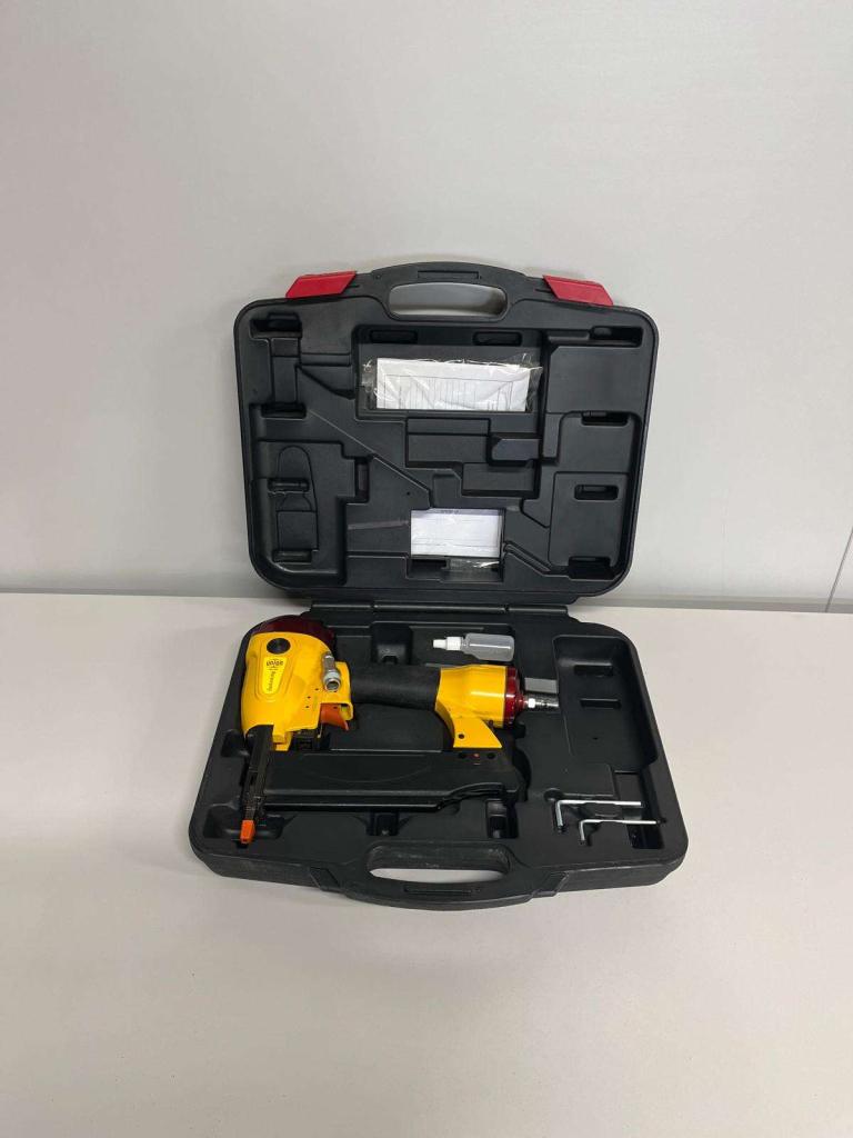 Union 3AM/N-50U pneumatische tacker – nette staat, Doe-het-zelf en Verbouw, Weijman, Zo goed als nieuw, Info@weijmantrading.nl
