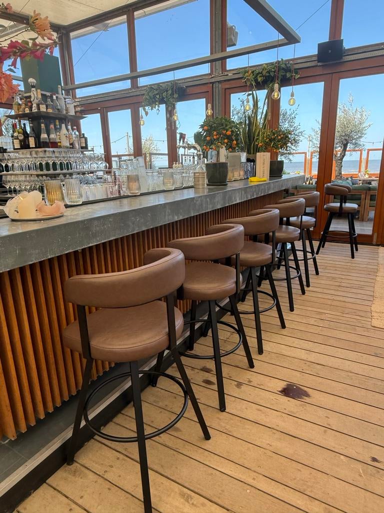 Barkrukken - premium leer, Huis en Inrichting, Barkrukken, Ophalen, 60 tot 90 cm, Leer, Zo goed als nieuw