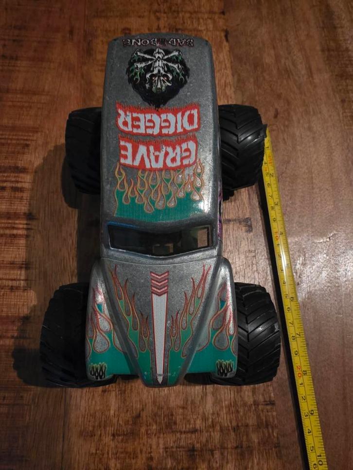 Monster Jam grave digger, Hobby en Vrije tijd, Modelauto's | Overige schalen, Zo goed als nieuw, Auto, Ophalen of Verzenden