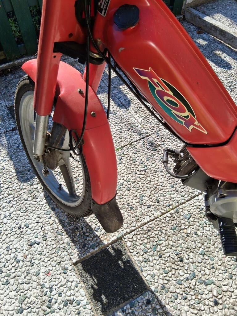 Peugeot brommer rood, Fietsen en Brommers, Brommers | Peugeot, Ophalen