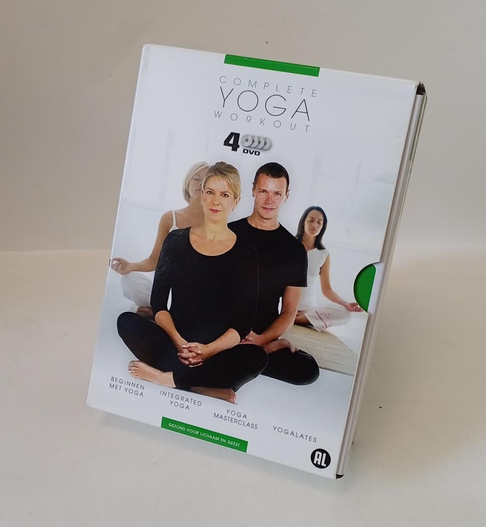 Complete YOGA Workout DVD Box, Sport en Fitness, Yoga en Pilates, Ophalen of Verzenden, Zo goed als nieuw, Overig
