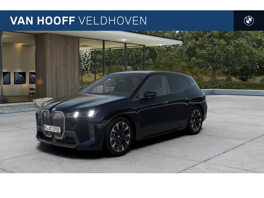 BMW iX xDrive45 M Sport / M Multifunctionele stoelen / Adapt, Auto's, BMW, Automaat, Zwart, IX, Zwart