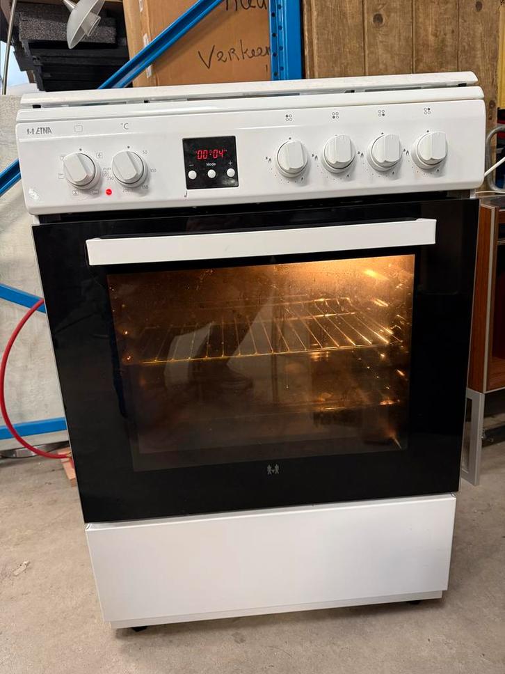 Etna Gasfornuis - Zo goed als nieuw, Witgoed en Apparatuur, Fornuizen, Zo goed als nieuw, Vrijstaand, Gas, 4 kookzones, 85 tot 90 cm