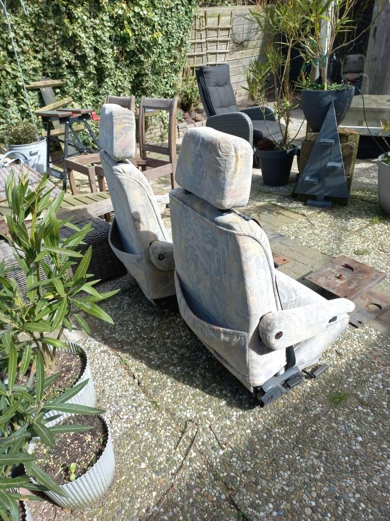 2 camperstoelen met onderstel, Ophalen, Gebruikt