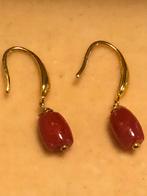 Koraal Oorbelken Rood Goud Hangertjes Vintage, Ophalen of Verzenden, Zo goed als nieuw, Rood, Overige materialen