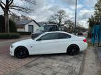 BMW 3-serie Coupé 320i Coupé Clima M-Pack Cruise Pdc 18”, Auto's, BMW, Euro 5, Zwart, 4 stoelen, Wit