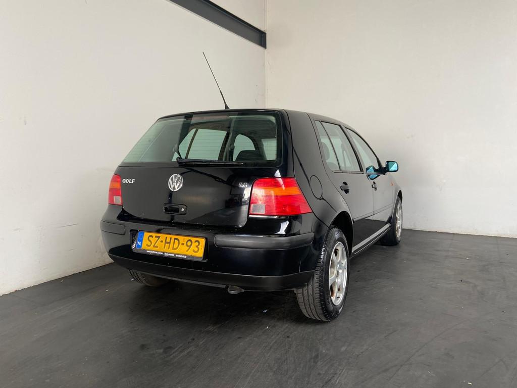 Volkswagen Golf 1.6 Trendline (bj 1998), Auto's, Oldtimers, 101 pk, Volkswagen, Zwart, Bedrijf