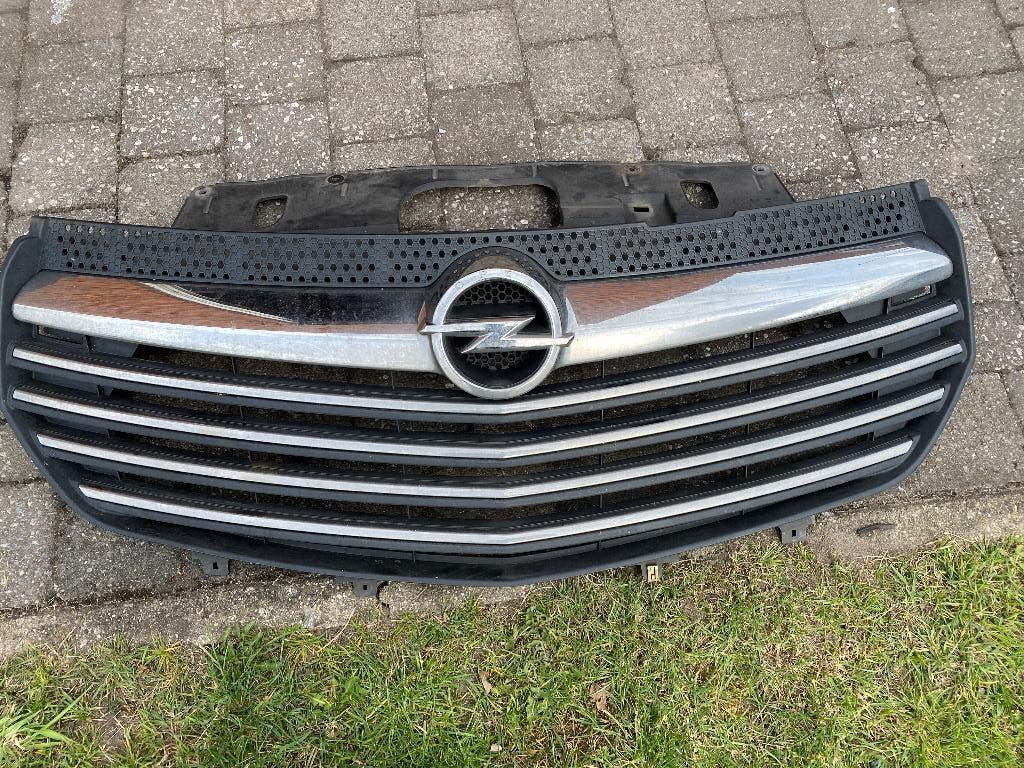vivaro b chrome grill, Auto-onderdelen, Ophalen of Verzenden, Gebruikt, Opel, Bumper