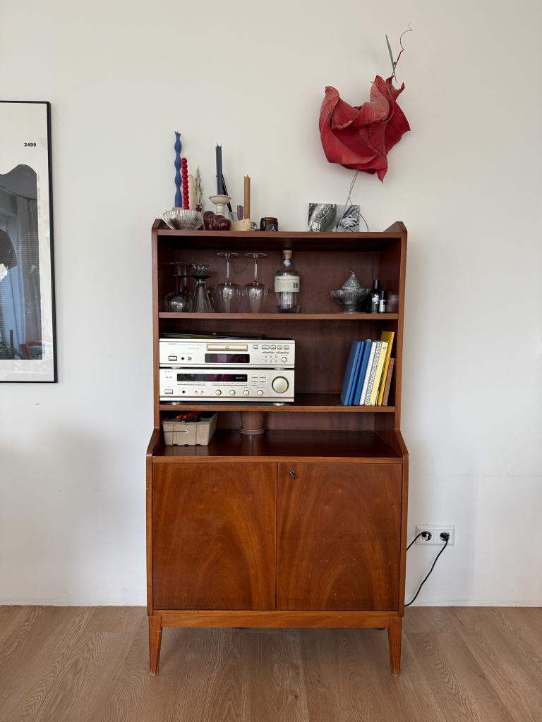 Vintage cupboard dressoir bookshelf teak wood, Huis en Inrichting, Kasten | Dressoirs, 50 tot 100 cm, 25 tot 50 cm, Ophalen, Teakhout