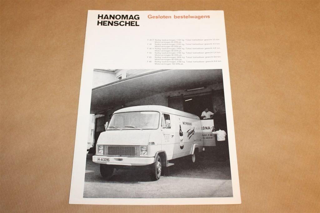 Zeldzame brochure - Hanomag Henschel bedrijfswagens 1975, Ophalen of Verzenden, Zo goed als nieuw, Tractor en Landbouw
