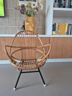 Rotan kinderstoeltje, Ophalen