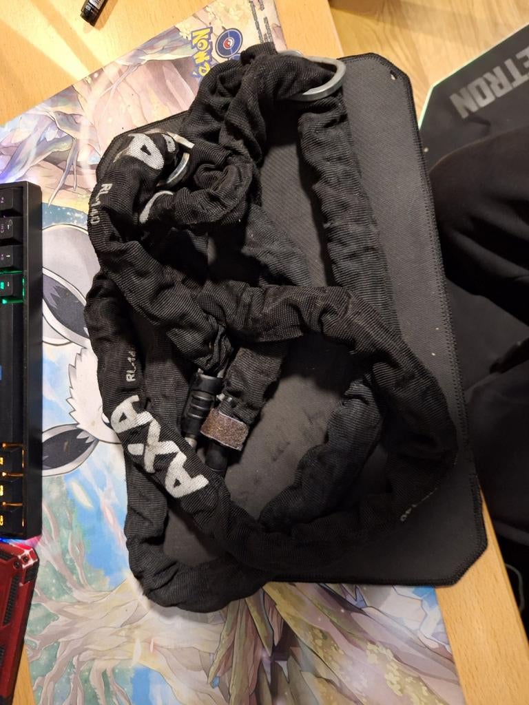 2 insteekketingen AXA, Ophalen, Zo goed als nieuw, Insteekslot