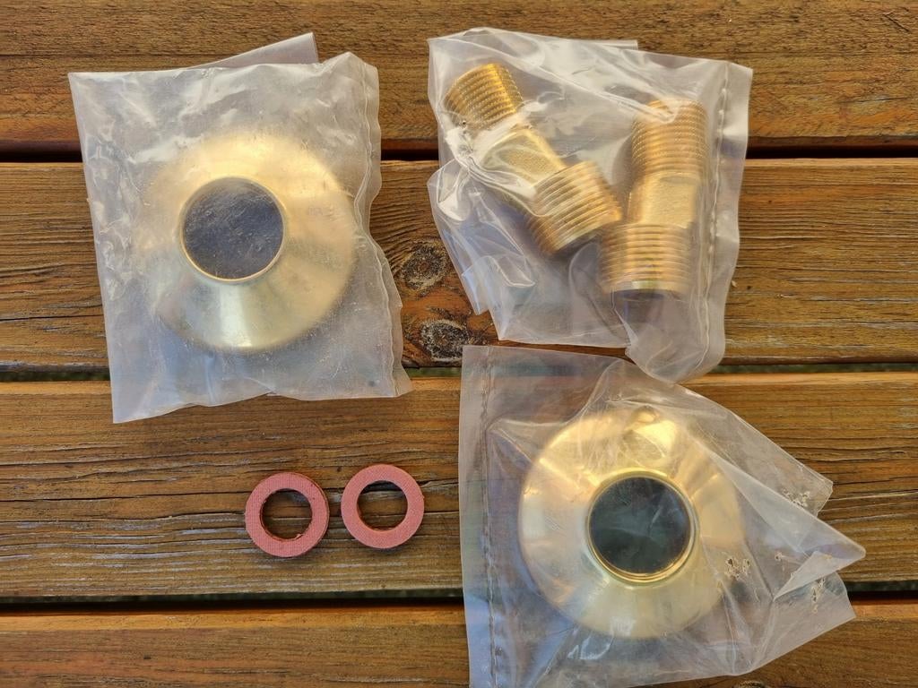 Messing S- koppeling met rozet, 2 sets nieuw, Ophalen of Verzenden, Nieuw, Koper, Overige typen