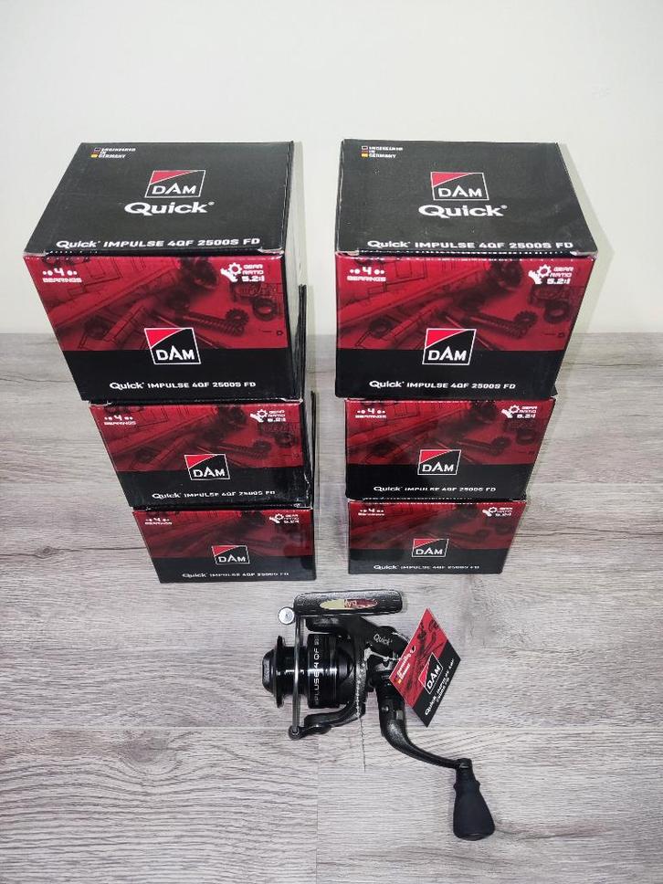 NIEUW Dam Quick Impulse 4QF 2500S FD Molen 4-LG Alu Spoel, Watersport en Boten, Hengelsport | Roofvissen, Nieuw, Molen, Ophalen of Verzenden