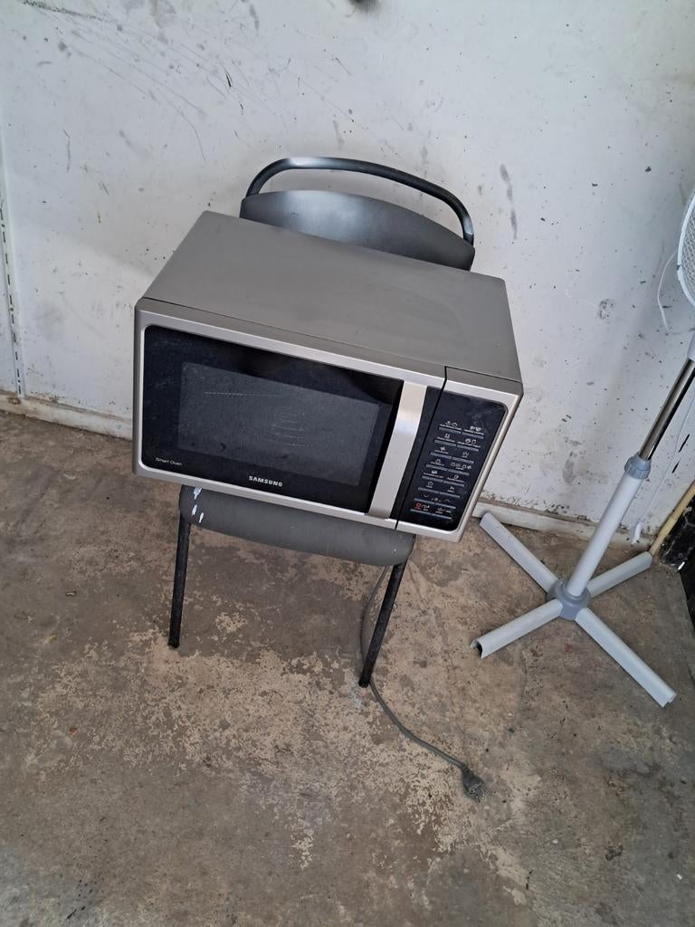 Zgan Combi magnetron Samsung vrijstaand, Witgoed en Apparatuur, Magnetrons, Ophalen, Combimagnetron, Crisp, Zo goed als nieuw