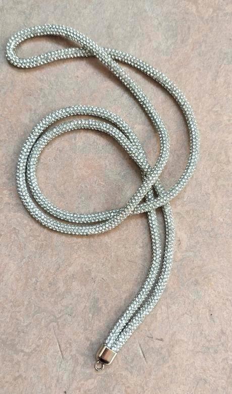 Strass steentjes/diamantjes/bling bling telefoon koord., Sieraden, Tassen en Uiterlijk, Overige Accessoires, Nieuw, Ophalen of Verzenden