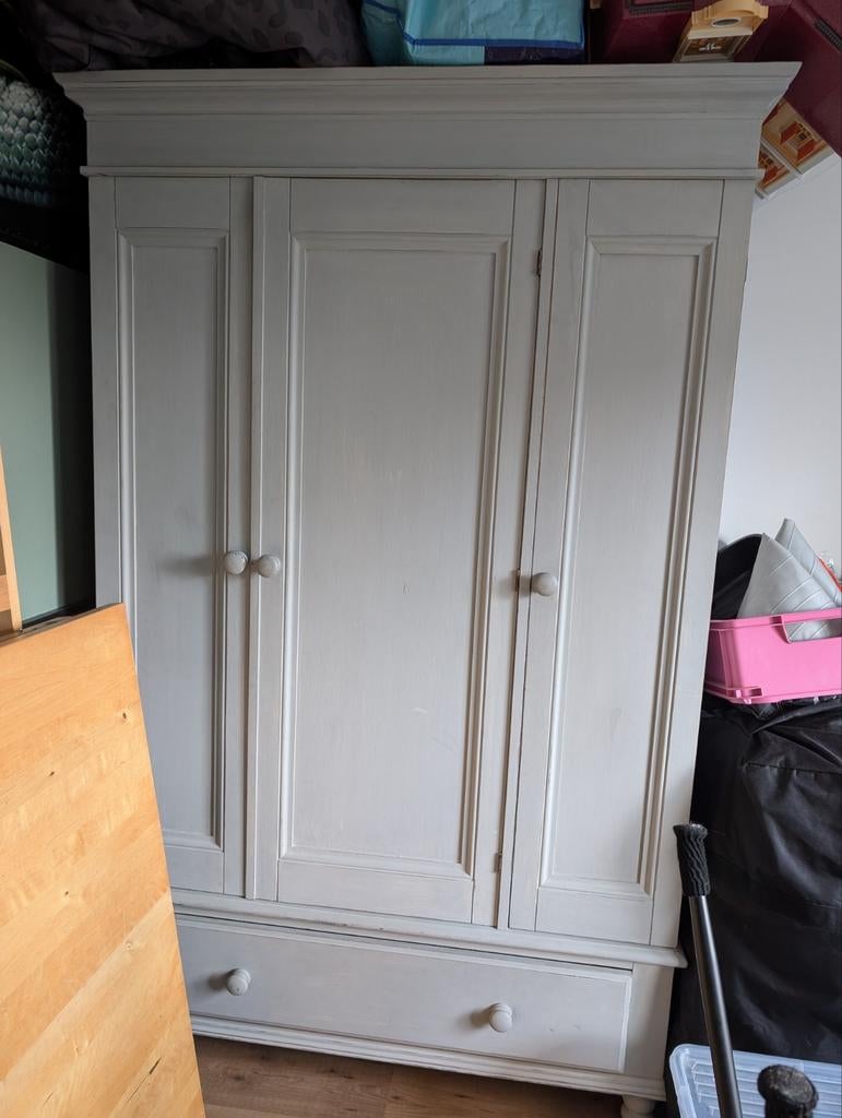 Houten kledingkast met 3 deuren en lade, Ophalen, 200 cm of meer, Zo goed als nieuw, Klassiek, Tijdloos