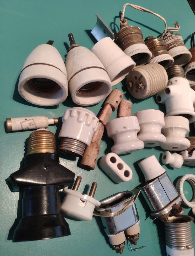 Antiek porselein en koper elektra spul vintage electriciteit, Ophalen