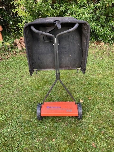 Grasmaaier Husqvarna, Tuin en Terras, Grasmaaiers, Gebruikt, Handgrasmaaier, Ophalen of Verzenden, Opvangbak