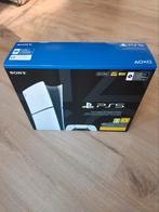 PlayStation 5 (1 TB + Controller) - Nieuw in doos, Spelcomputers en Games, Spelcomputers | Sony PlayStation 5, Ophalen, Nieuw