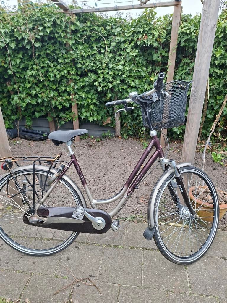 Dames fiets 28 inch, Ophalen of Verzenden, Zo goed als nieuw, Overige merken