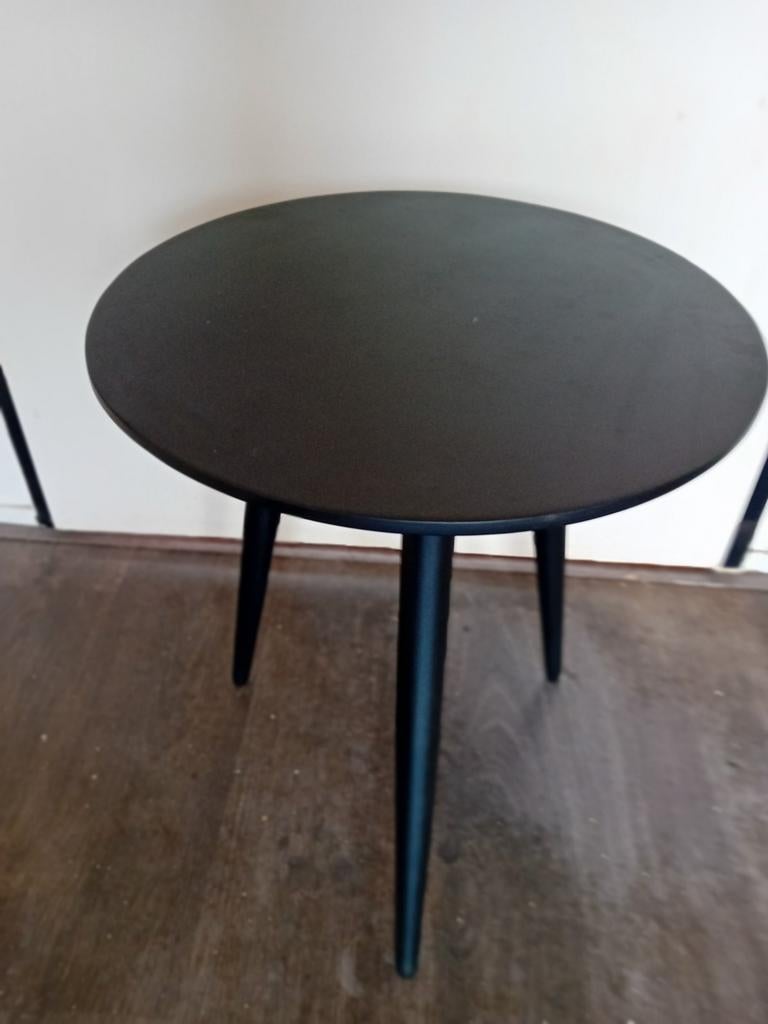 Zwarte Bijzettafel - Rond en Modern Design, Huis en Inrichting, Tafels | Bijzettafels, Minder dan 55 cm, Gebruikt, Rond, Modern