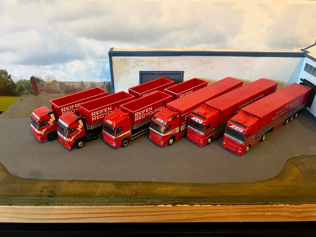 Set van 6 Herpa vrachtwagens 1:87 - Reifencycling, Hobby en Vrije tijd, Modelauto's | 1:87, Ophalen of Verzenden, Zo goed als nieuw
